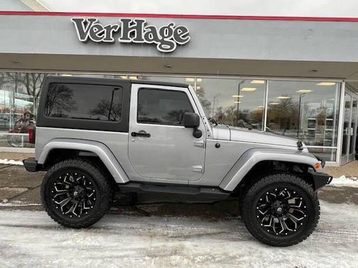 2013 Jeep Wrangler Sahara