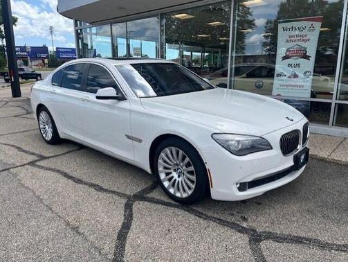2012 BMW 750 i xDrive