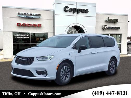 2024 Chrysler Pacifica Hybrid Select