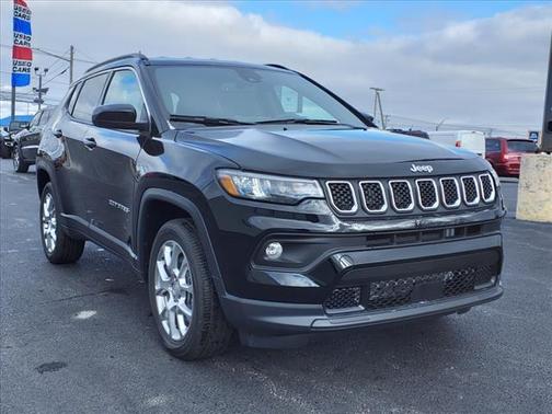 2024 Jeep Compass Latitude Lux