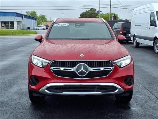 2025 Mercedes-Benz GLC 300 4MATIC