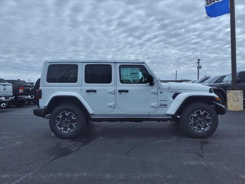 2024 Jeep Wrangler 4-Door Sahara 4x4