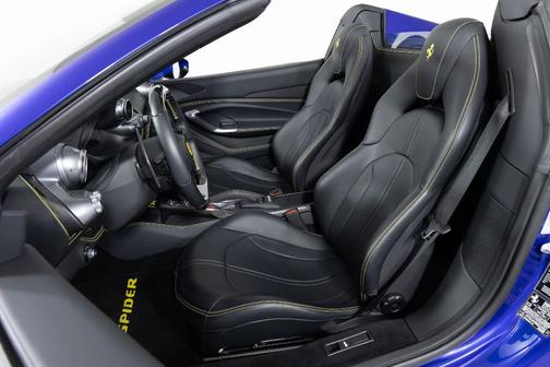 2022 Ferrari F8 Spider Base