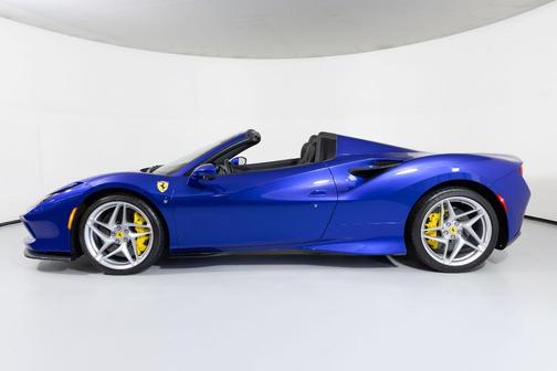 2022 Ferrari F8 Spider Base