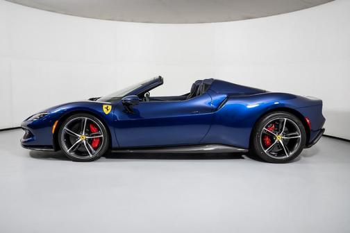 2024 Ferrari 296 GTS Base