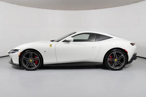 2022 Ferrari Roma Base