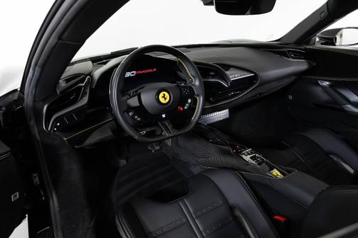 2023 Ferrari SF90 Stradale Base