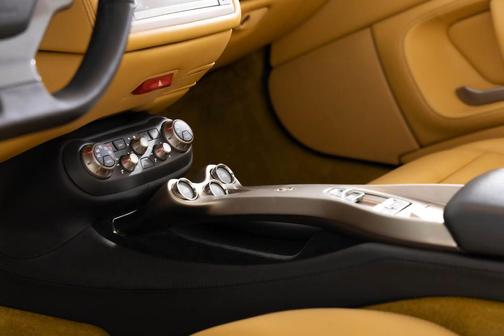 2011 Ferrari California Base
