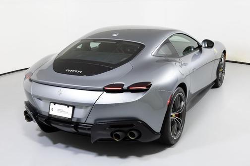 2021 Ferrari Roma Base