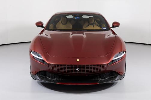 2022 Ferrari Roma Base
