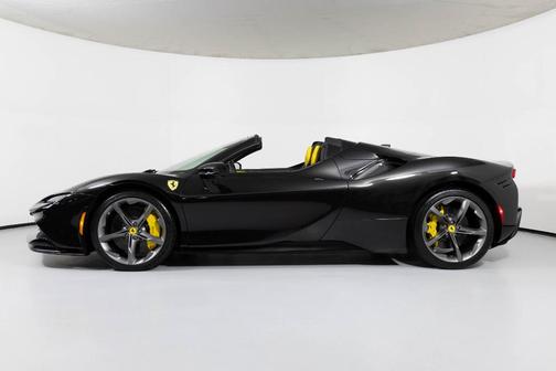 2025 Ferrari SF90 Spider Base