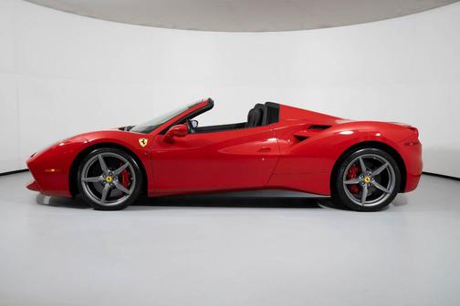 2017 Ferrari 488 Spider Base