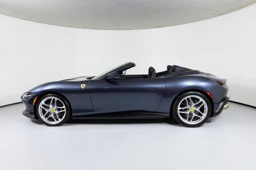 2024 Ferrari Roma Spider Base
