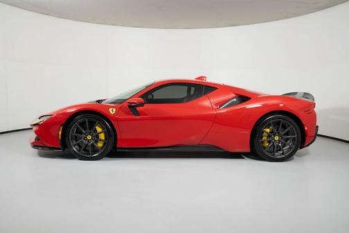 2023 Ferrari SF90 Stradale Base