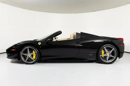 2014 Ferrari 458 Spider Base