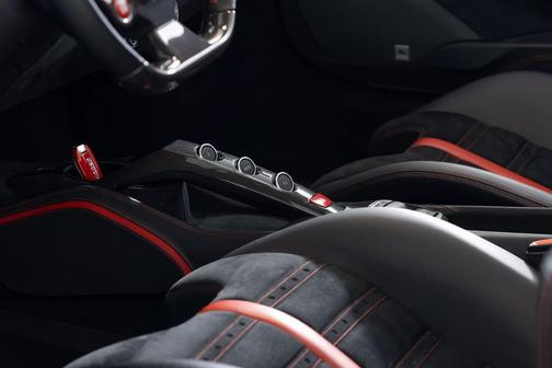 2018 Ferrari 488 Spider Base