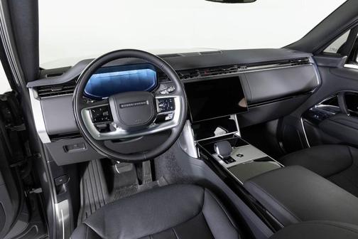 2025 Land Rover Range Rover P530 SE