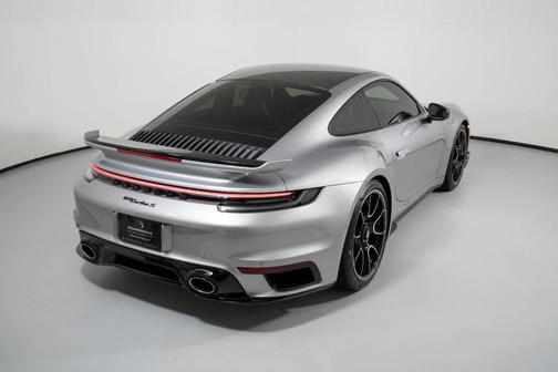 2022 Porsche 911 Turbo S