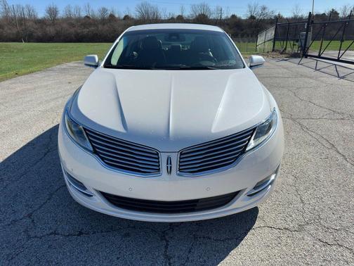 2016 Lincoln MKZ Base