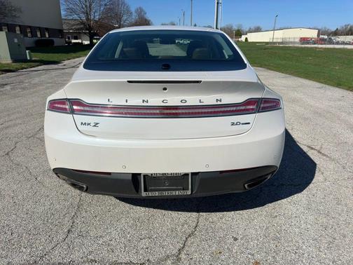 2016 Lincoln MKZ Base