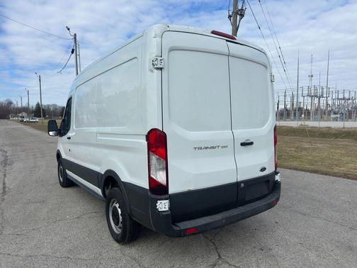 2017 Ford Transit-250 Base