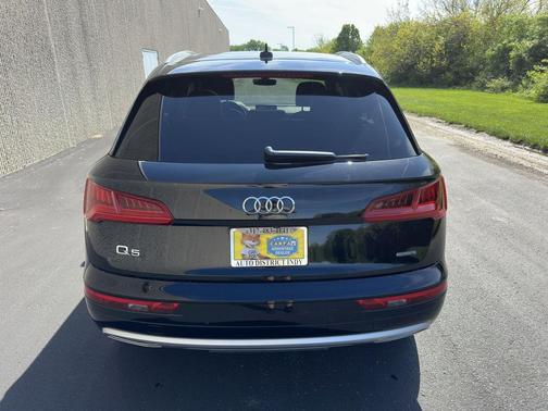 Brilliant Black 2020 Audi Q5 45 Premium Plus