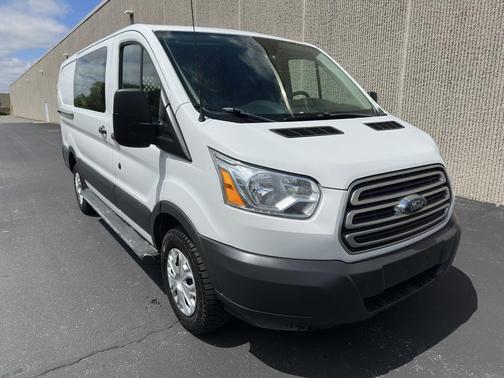 Oxford White 2018 Ford Transit-250 Base
