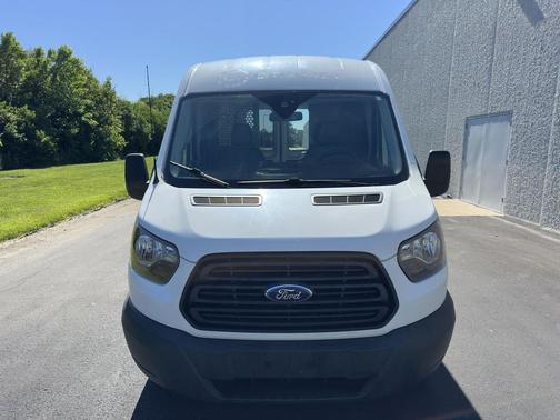 Oxford White 2017 Ford Transit-250 Base