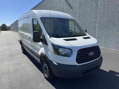 Oxford White 2017 Ford Transit-250 Base