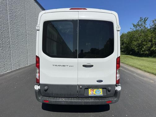 Oxford White 2017 Ford Transit-250 Base