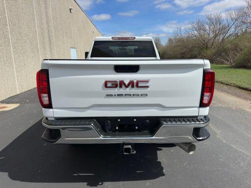 Summit White 2022 GMC Sierra 3500 Base