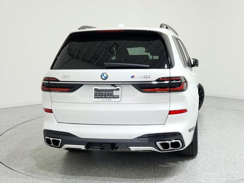 2024 BMW X7 M60i