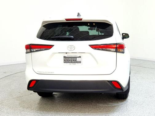 2022 Toyota Highlander L