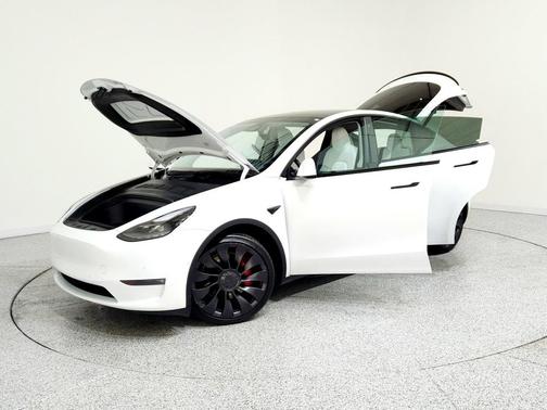2022 Tesla Model Y Performance Dual Motor All-Wheel Drive