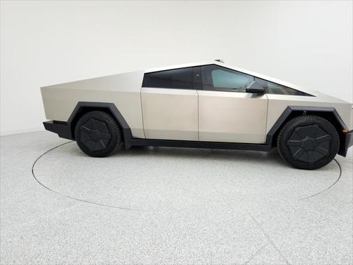 2024 Tesla Cybertruck Cyberbeast