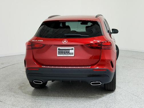 2026 Mercedes-Benz GLA 250 4MATIC