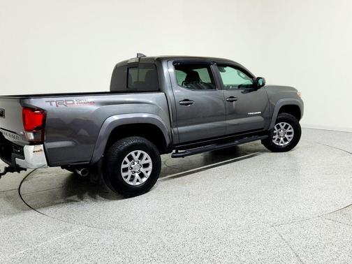 2018 Toyota Tacoma SR5