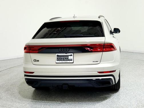 2022 Audi Q8 55 Prestige