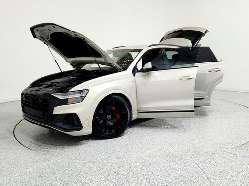 2022 Audi Q8 55 Prestige