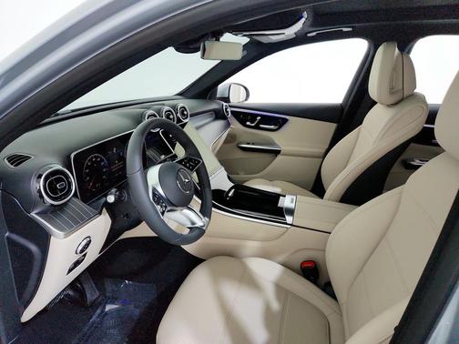 2026 Mercedes-Benz GLC 300 Base