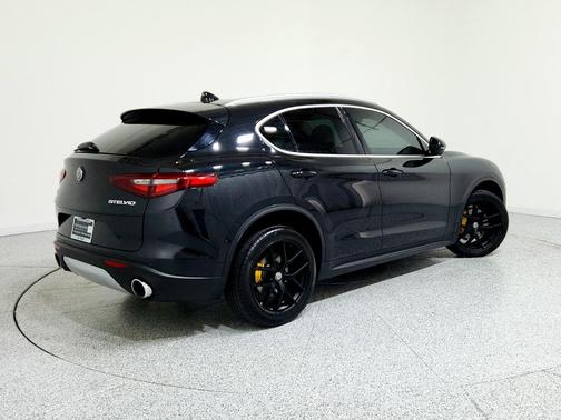 2019 Alfa Romeo Stelvio Ti Sport