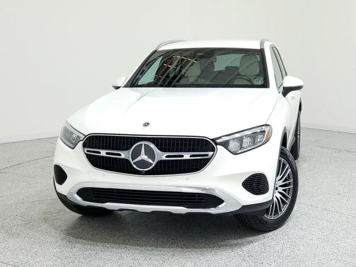 2025 Mercedes-Benz GLC 300 Base