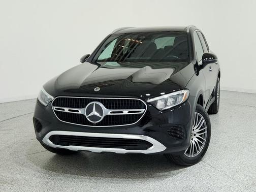 2025 Mercedes-Benz GLC 300 Base