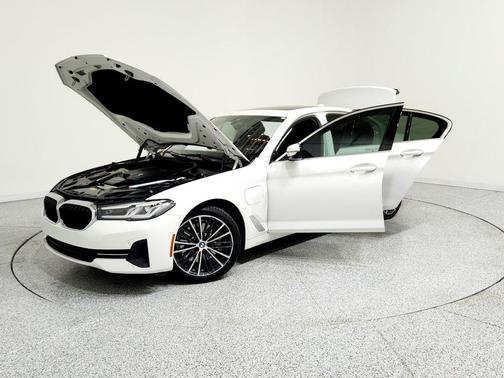 2021 BMW 530e Base
