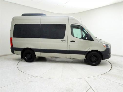 2022 Mercedes-Benz Sprinter 2500 Standard Roof