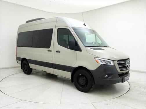 2022 Mercedes-Benz Sprinter 2500 Standard Roof