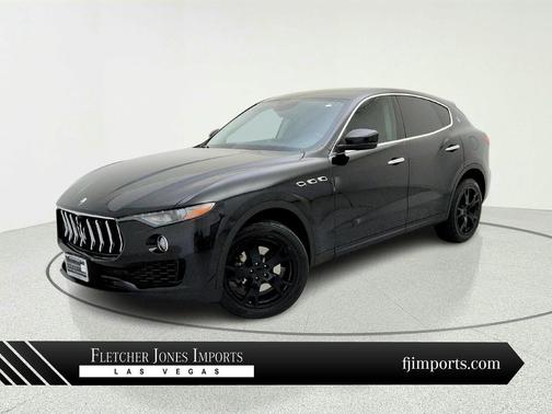 BLACK 2018 Maserati Levante Base