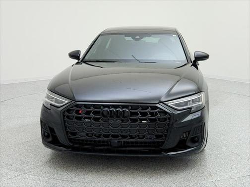 2025 Audi S8 4.0T