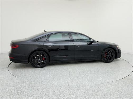 2025 Audi S8 4.0T