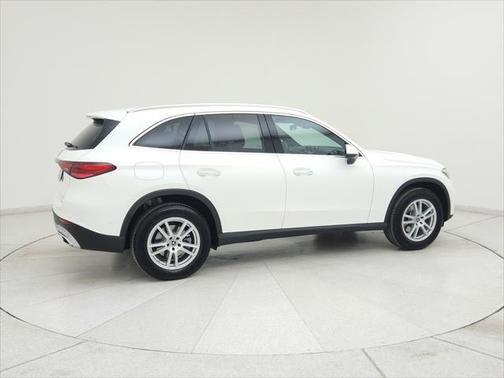 2025 Mercedes-Benz GLC 300 Base